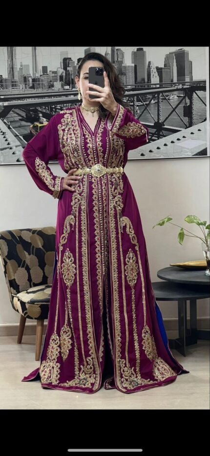 تكشيطه مغربيه اللون فوشي بطانه ازرق